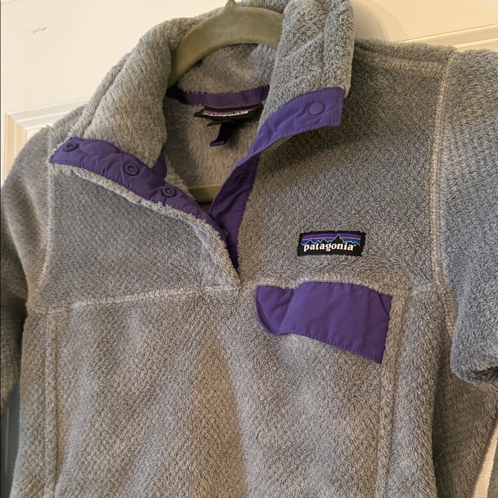 Patagonia Women's Re-Tool Snap-T® Pullover Tailored Grey Nickel/Concord Purple - Picture 3 of 5